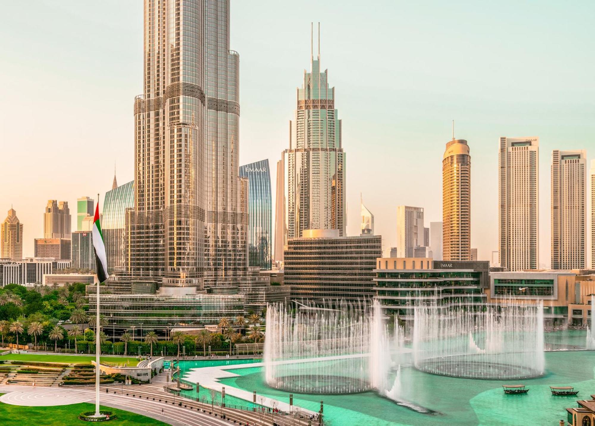 Elite Royal Apartment: Burj Khalifa View & 3-bedroom Luxury *