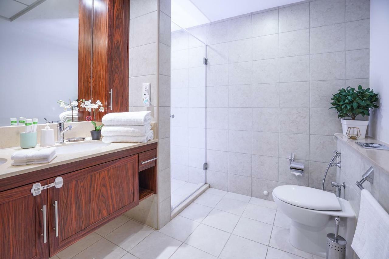 Elite Royal Apartment: Burj Khalifa View & 3-bedroom Luxury * Dubai